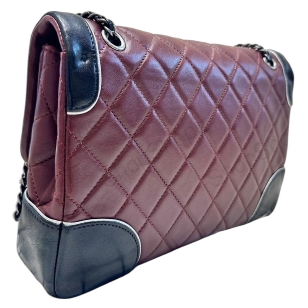 41-25 Preloved Chanel Paris-Salzburg Bicolor Quilted Lambskin Tyrolean Flap - Picture 3 of 10